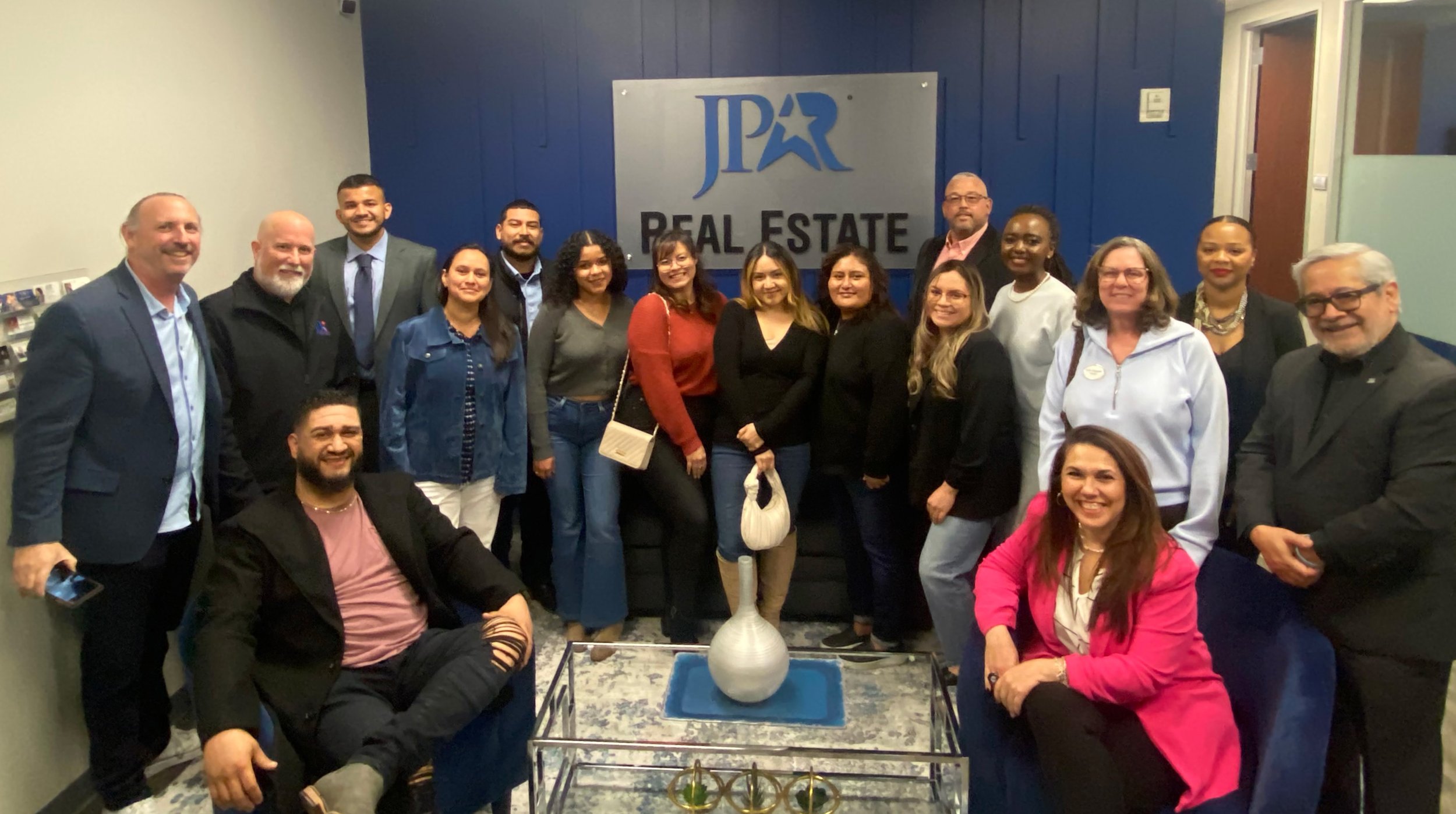 Rachael Fierro, Sergio Santiago of Sixteen100 Realty Group Join JPAR®